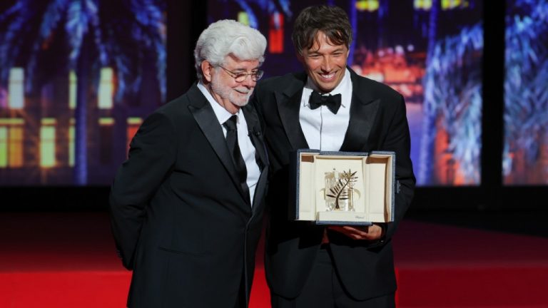 Cannes : « Anora » de Sean Baker remporte la Palme d’Or et « Emilia Pérez » remporte deux prix