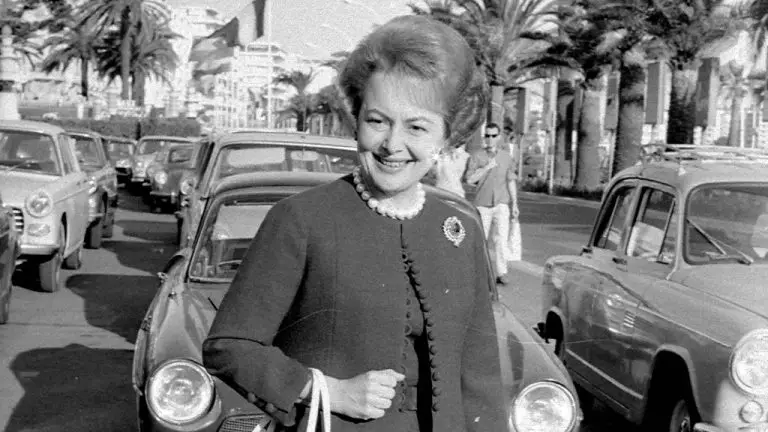 Cannes Flashback : la présidente du jury, Olivia de Havilland, était une pionnière (à plus d’un titre)