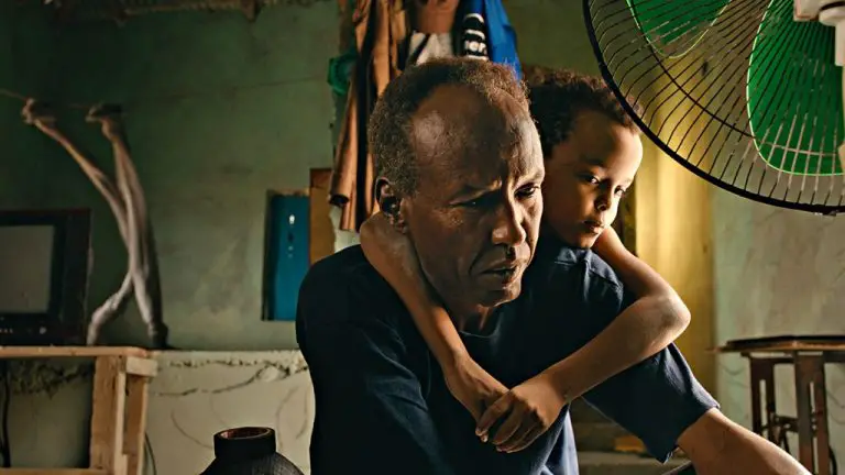 Critique de « Le village à côté du paradis » : le drame familial somalien se double d’un portrait puissant de la vie à l’ombre de la guerre