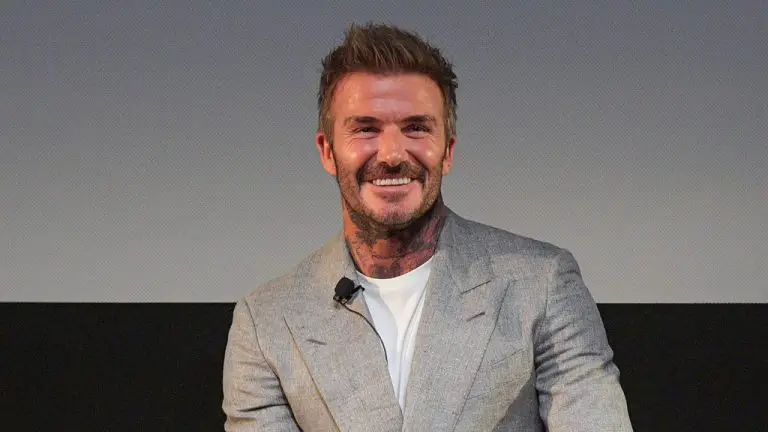 David Beckham révèle que le réalisateur était initialement en colère contre lui à cause du moment viral « Soyez honnête » de Netflix Doc