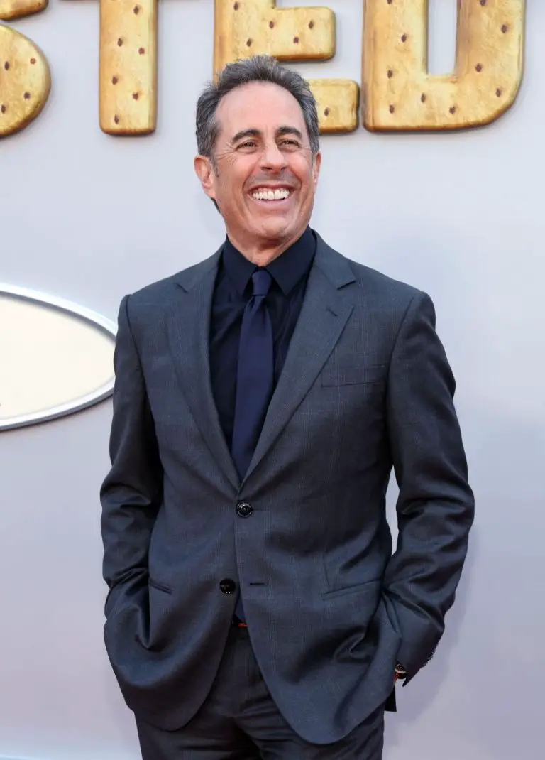 Jerry Seinfeld lance Netflix est un festival de blagues avec un spectacle de Hollywood Bowl étoilé