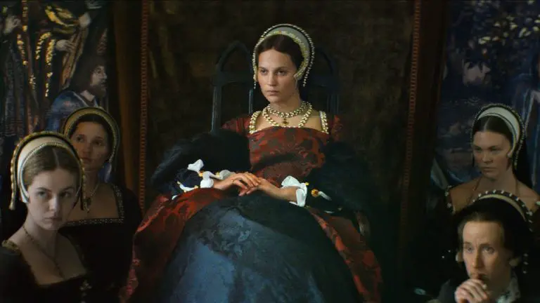 Alicia Vikander et Jude Law parlent de la fin surprenante du film d’Henry VIII « Firebrand »