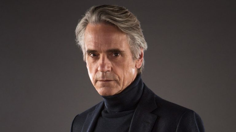 Jeremy Irons rejoint « The Morning Show » sur Apple TV+